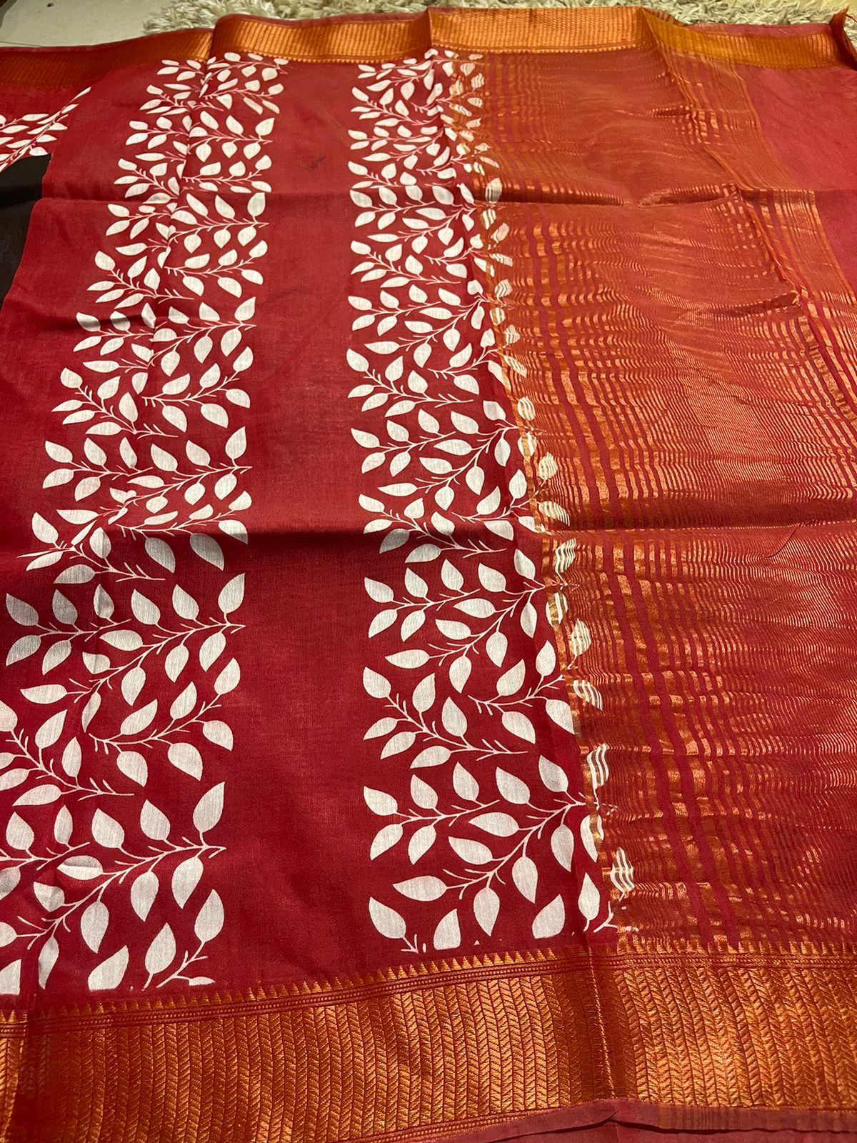VIHA - BLACK WITH BRICKRED SAREE