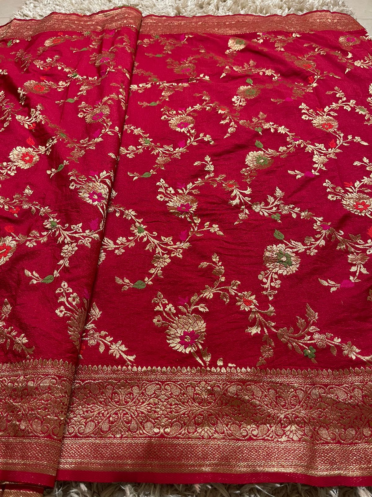 KASI - RED SAREE