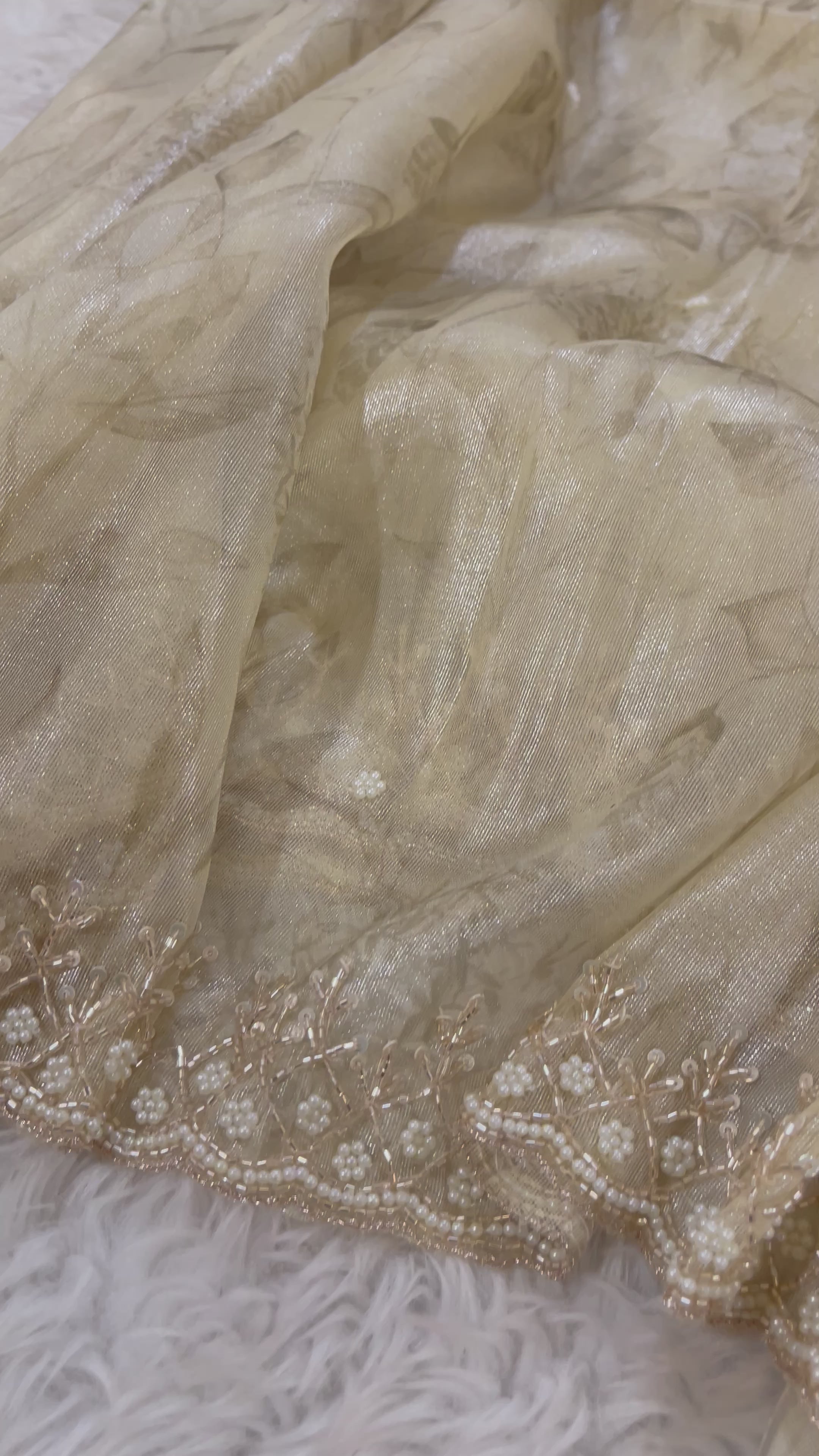 DAFFODIL FLORAL - BEIGE CREAM SAREE