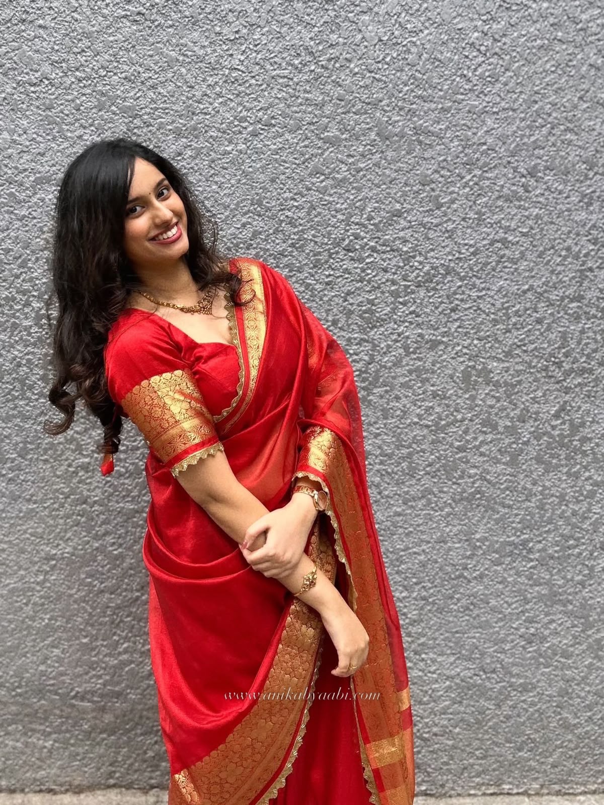 TISSUE LACE-RED SAREE