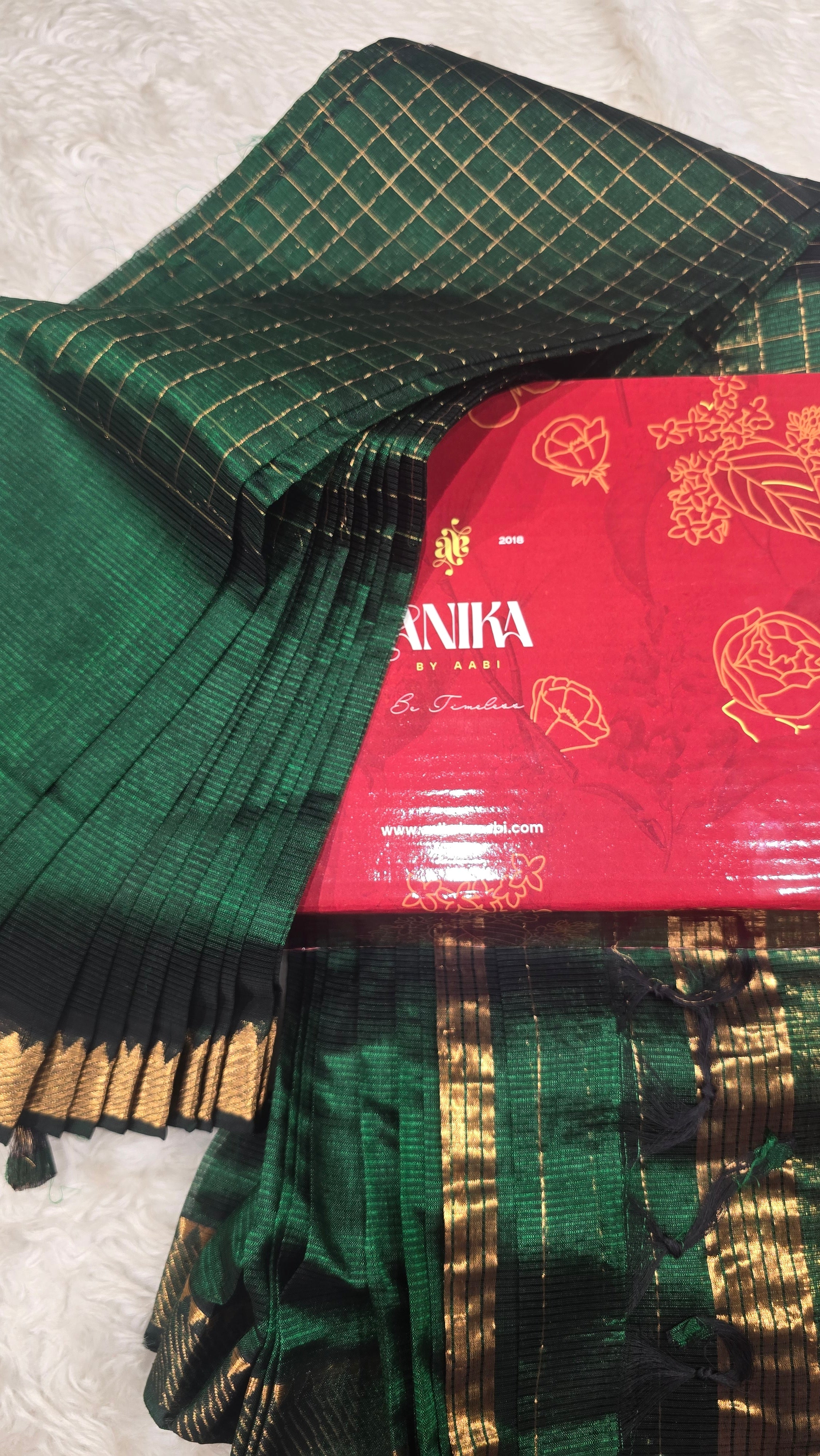 Anika's Handloom Mangalagiri pure silk saree -Bottle green