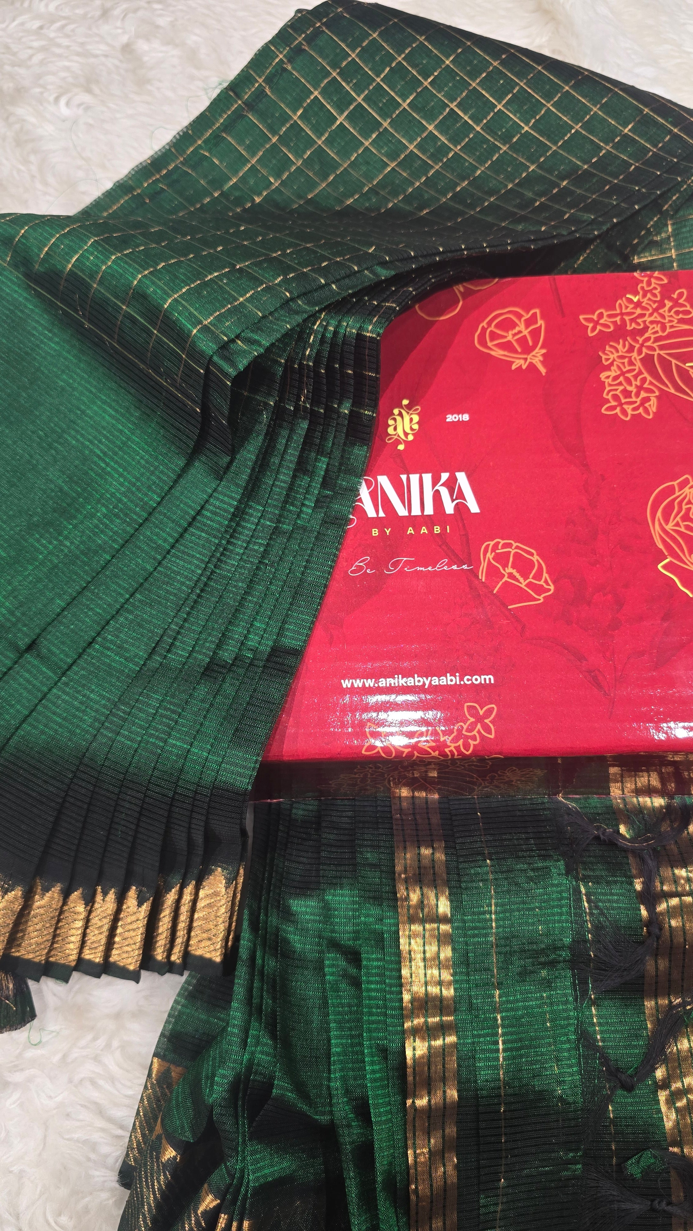 Anika's Handloom Mangalagiri pure silk saree -Bottle green