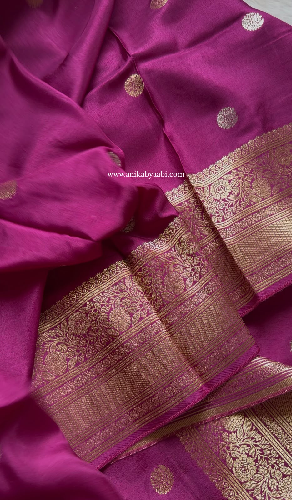 VINTAGE BANARASI-MAGENTA SAREE