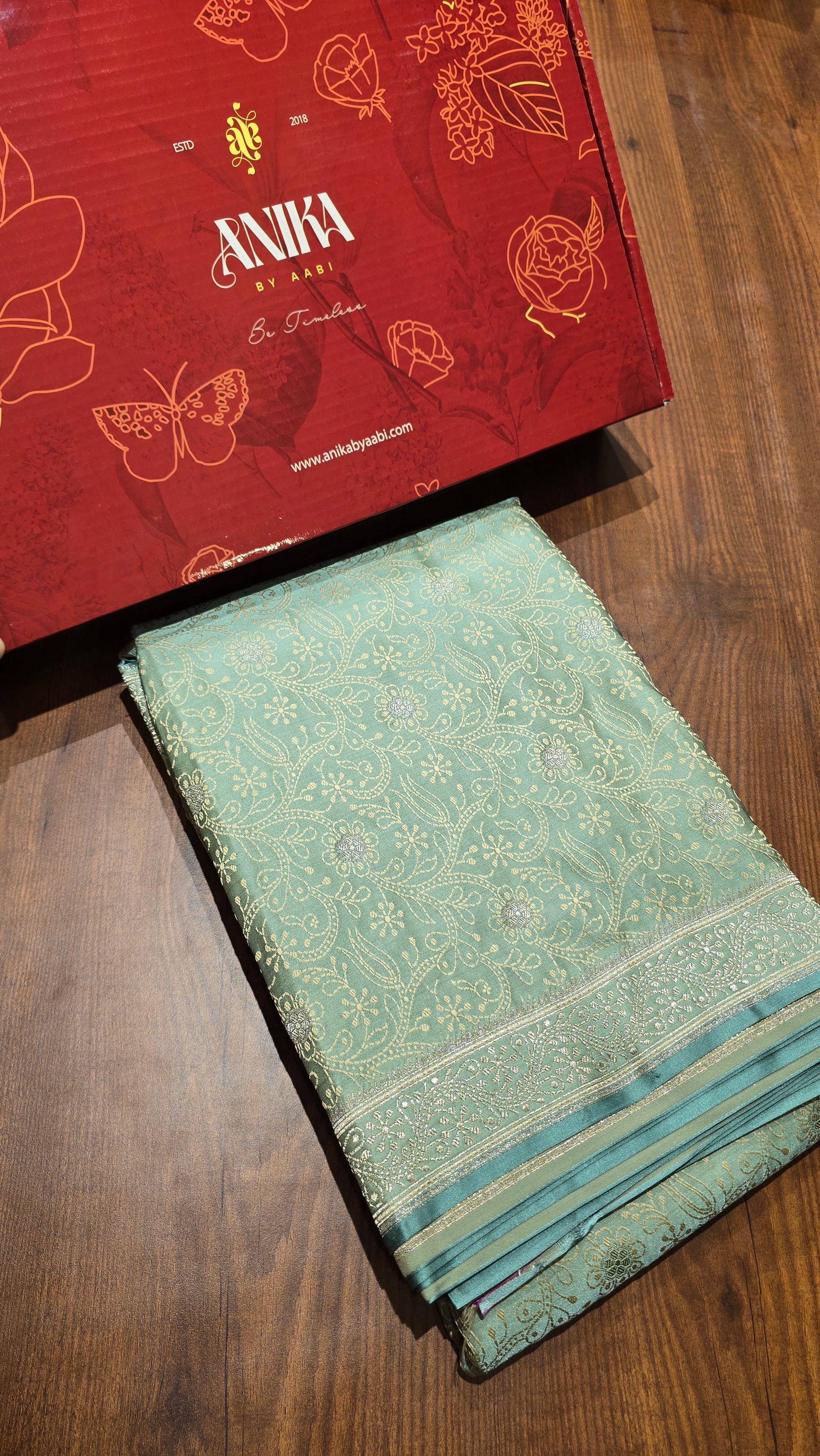 Anika's Vintage Banarasi- Pastel green