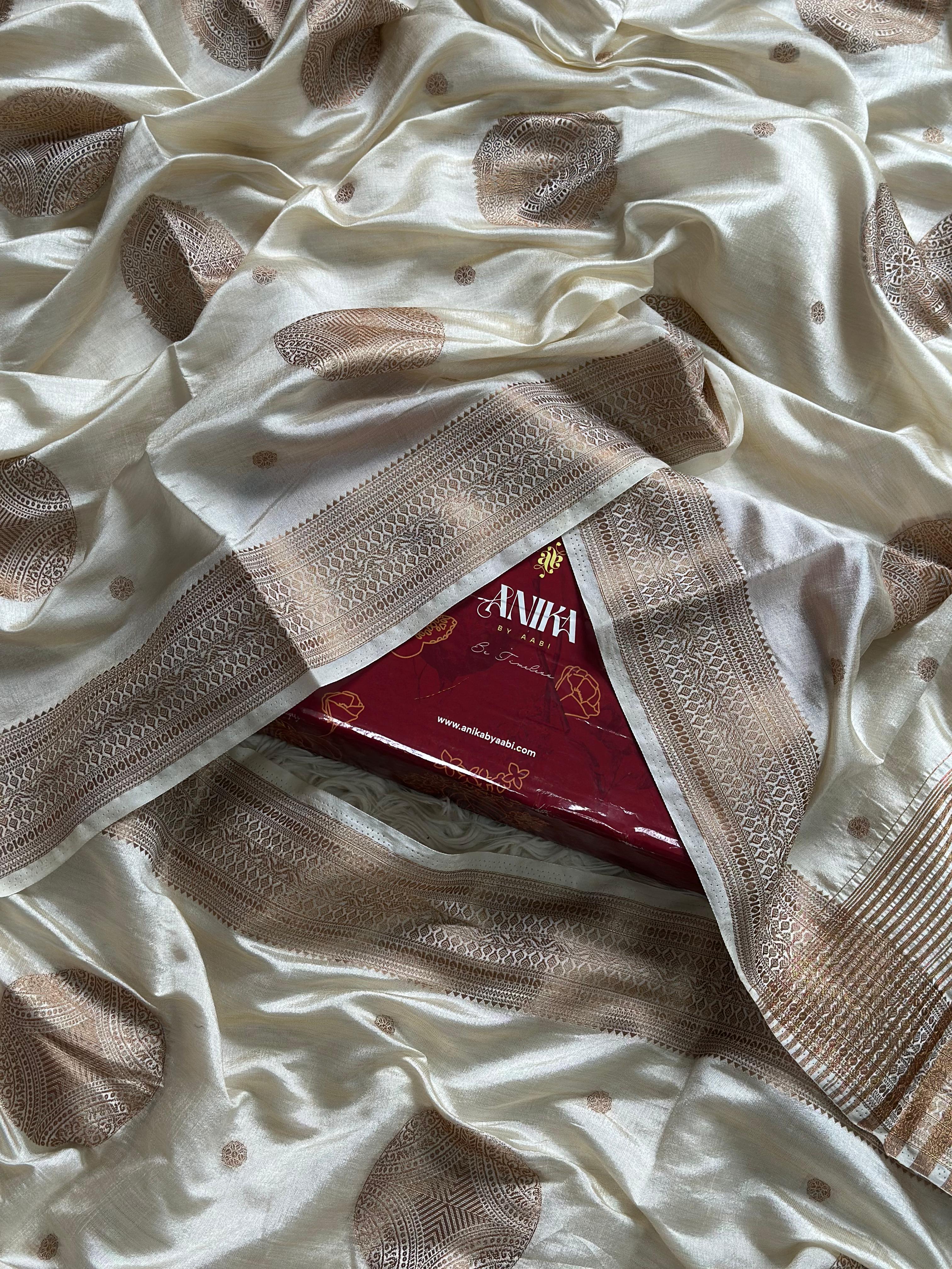 ONAM SERIES  - BUTTA SAREE AA02