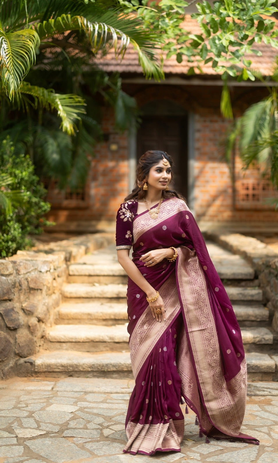 VINTAGE BANARASI-MAGENTA SAREE