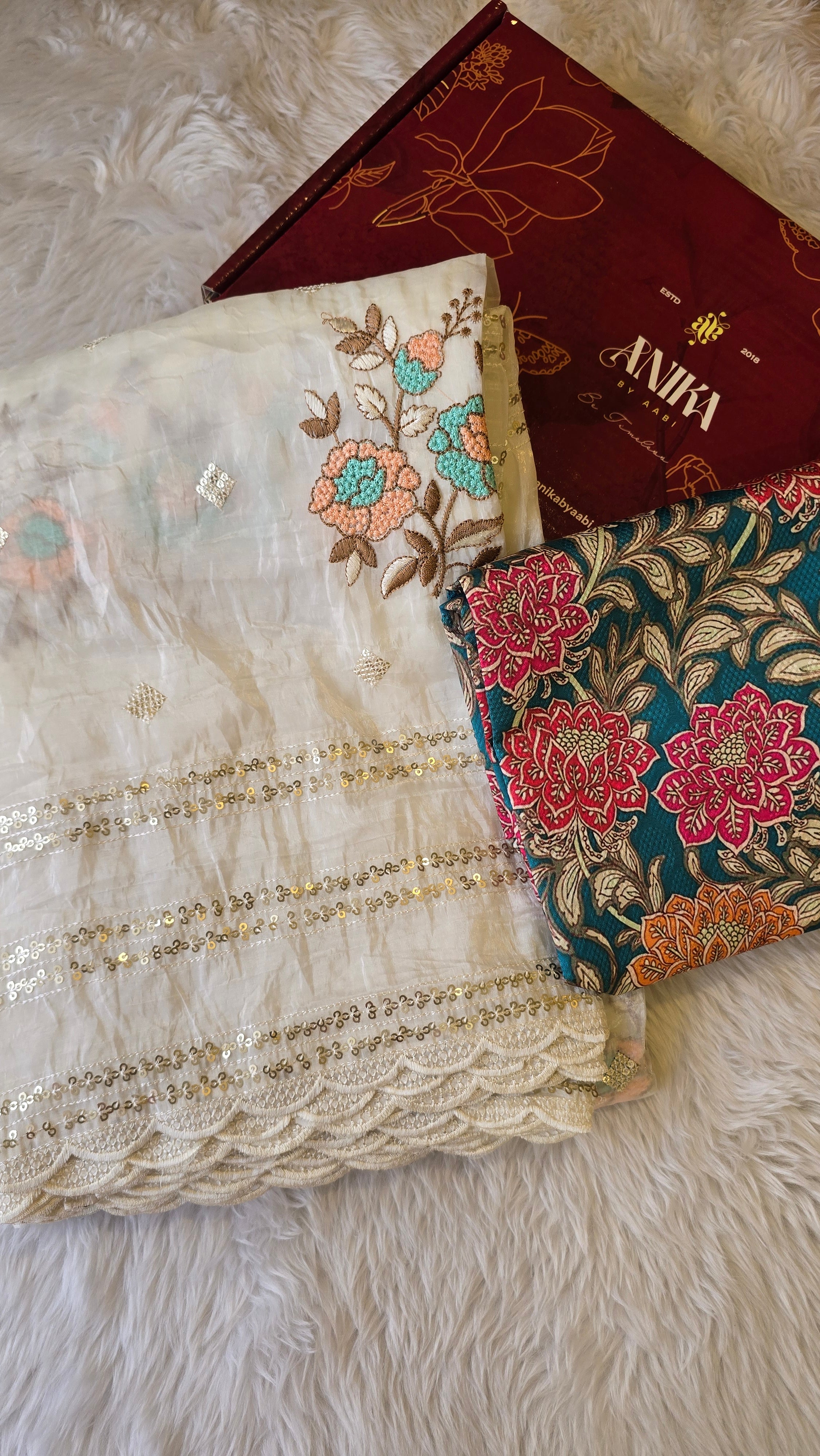 Paper Tissue Saree-White