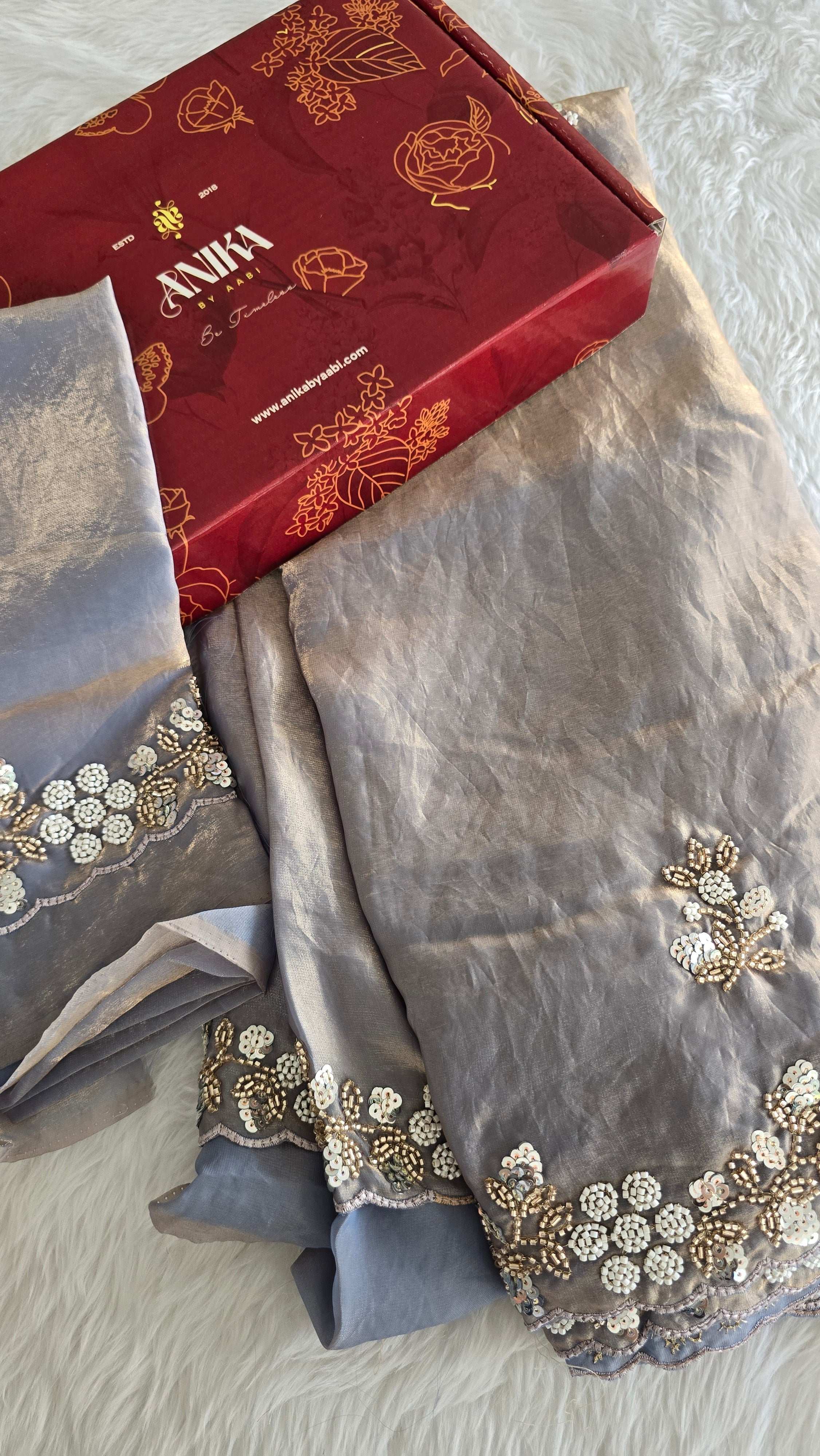 RADHIYA-GRAY SAREE